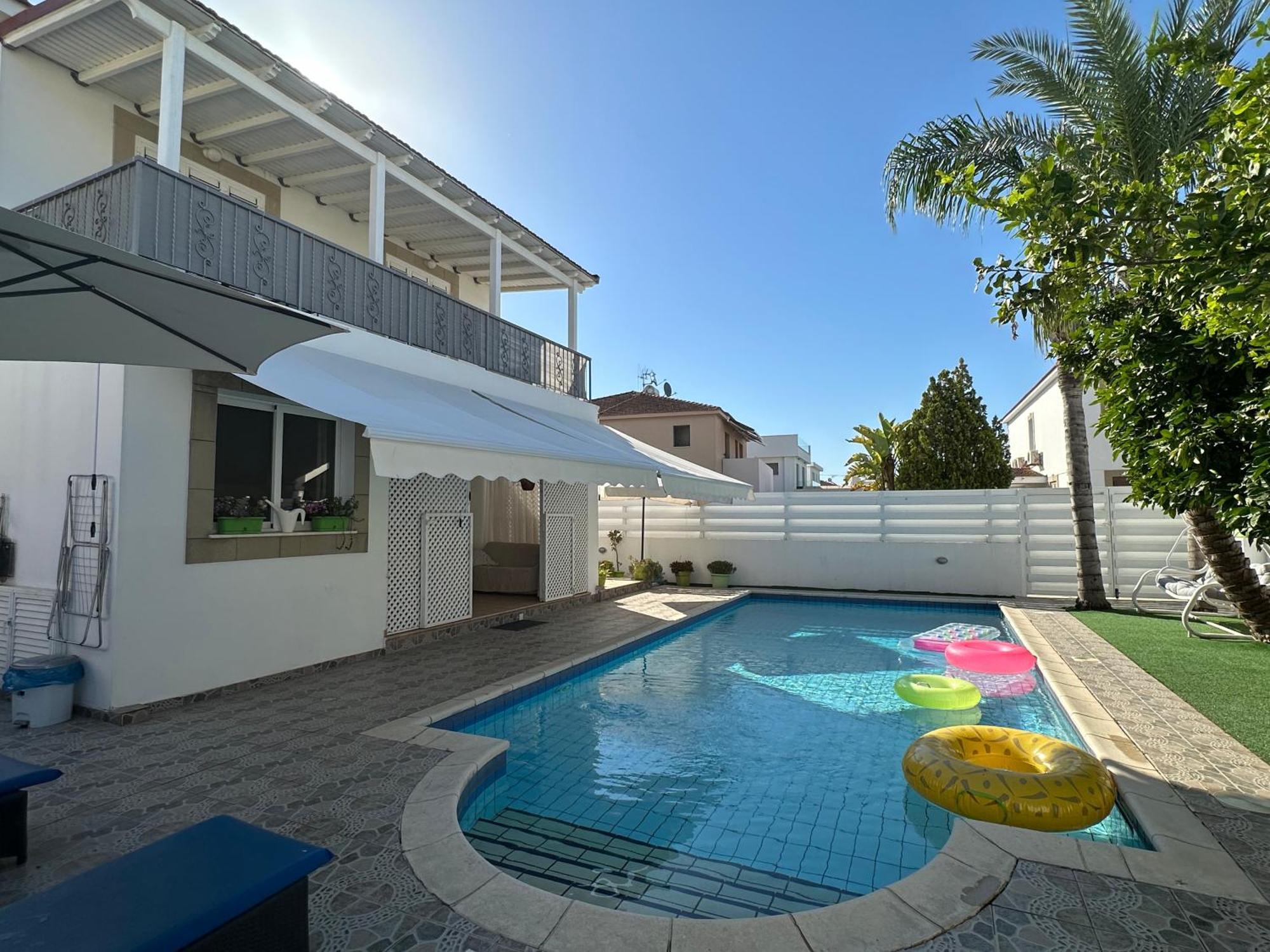 Villa Andy-350 M From The Beach Larnaca Exterior photo