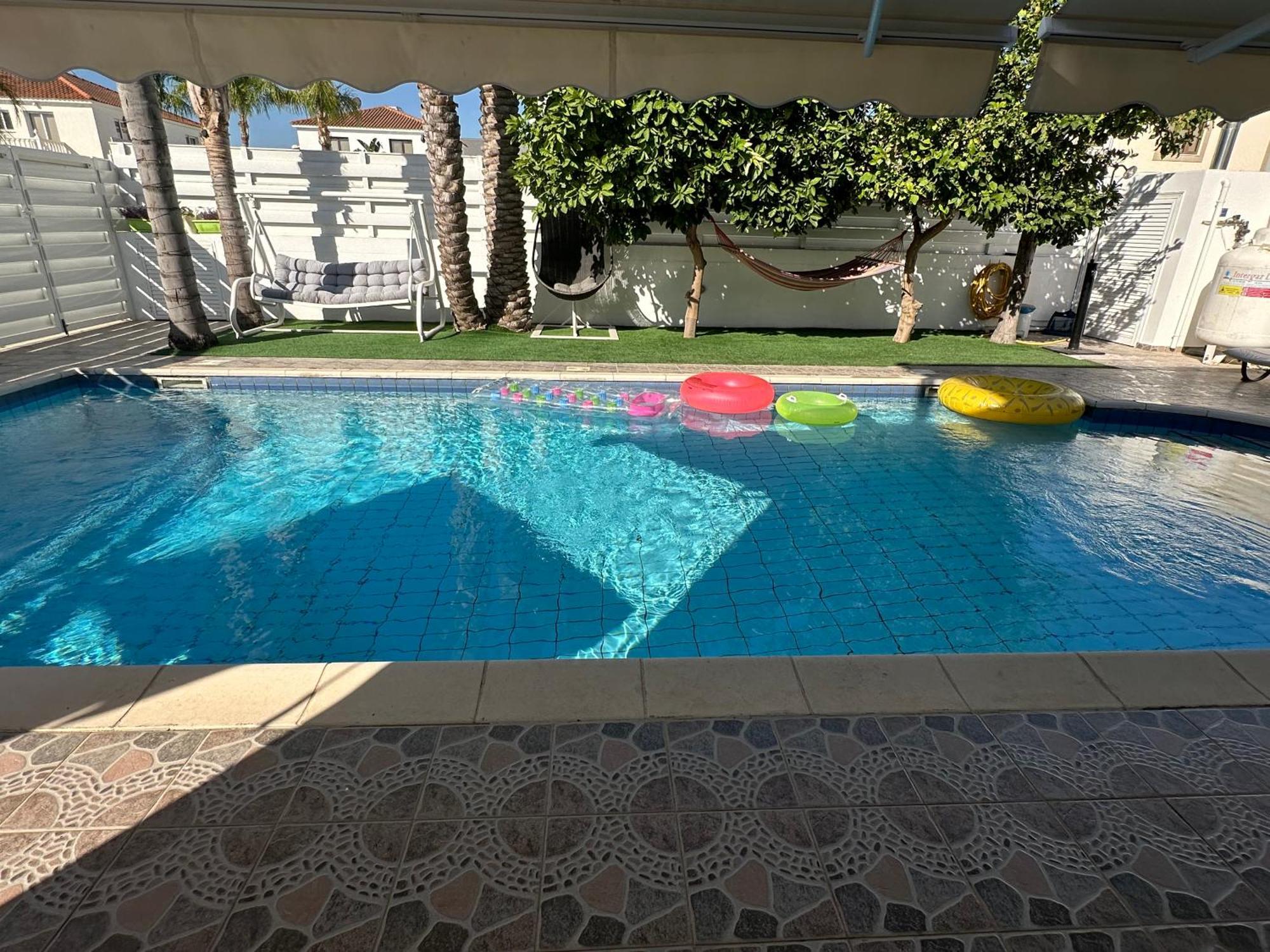 Villa Andy-350 M From The Beach Larnaca Exterior photo