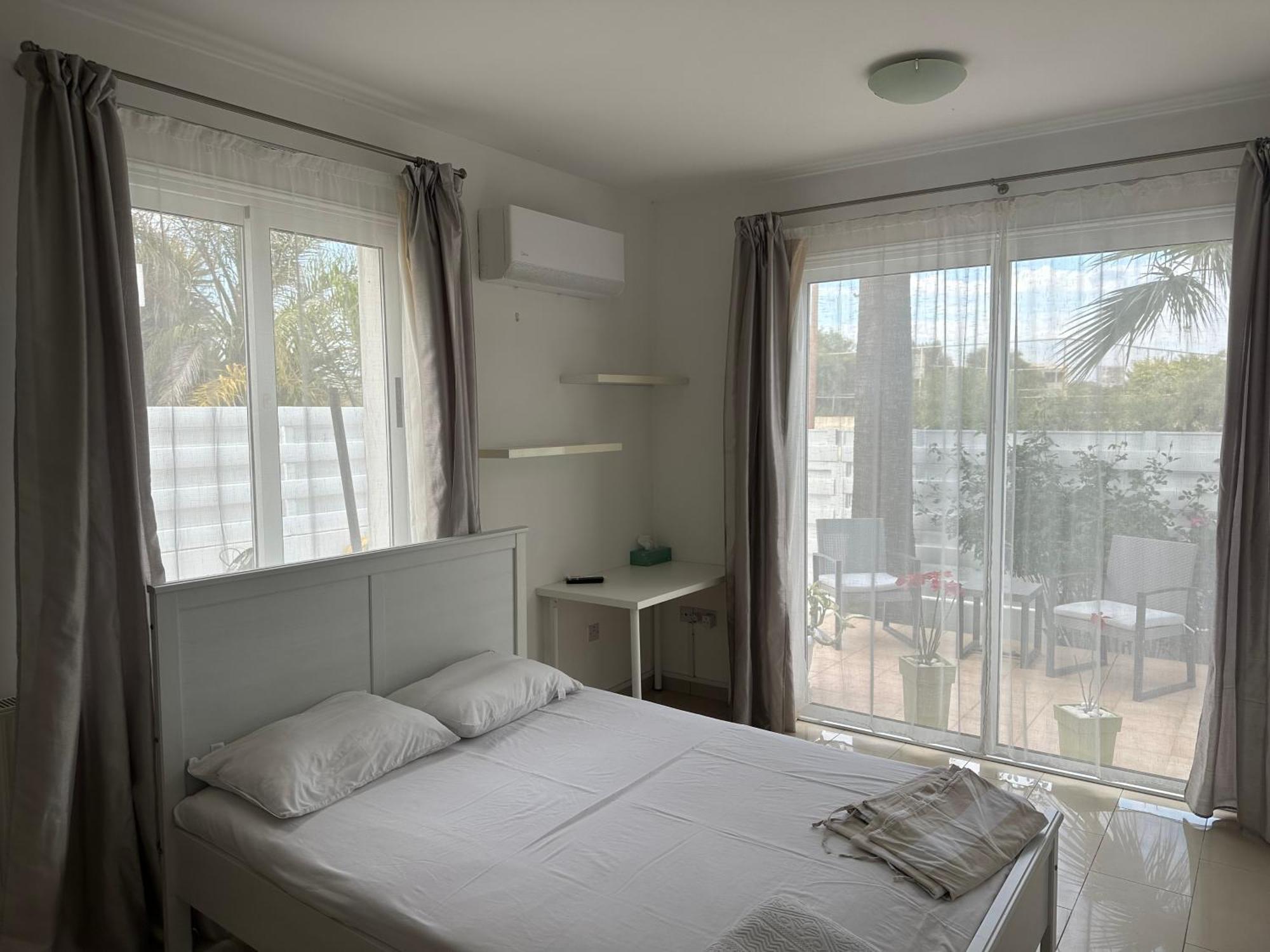 Villa Andy-350 M From The Beach Larnaca Exterior photo