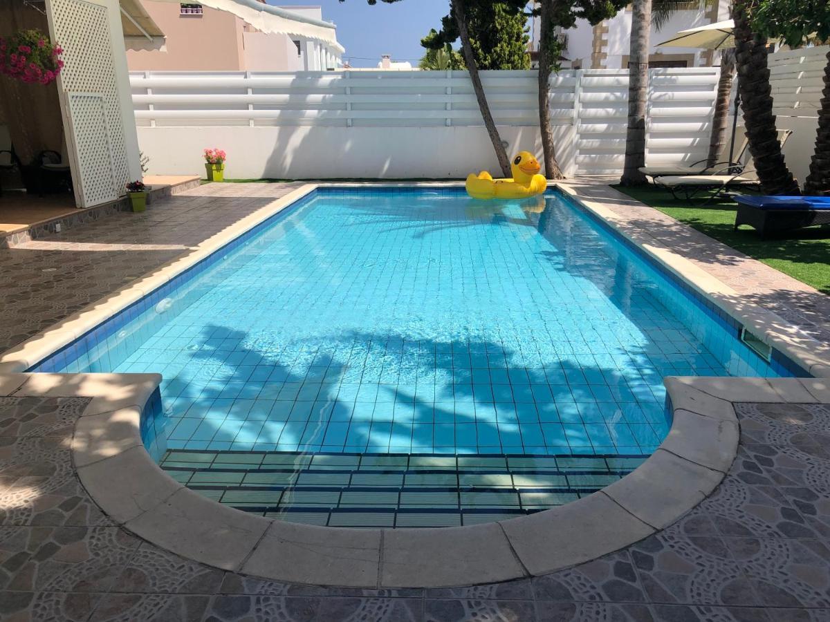 Villa Andy-350 M From The Beach Larnaca Exterior photo